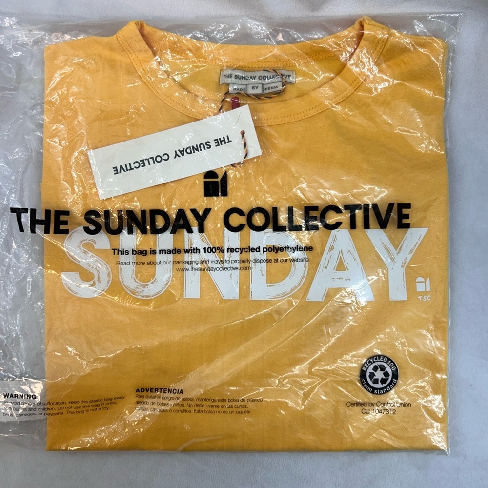 The Sunday collective size 6 Sunday  Yellow tee